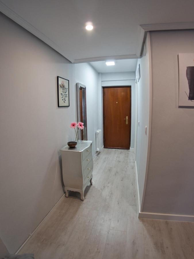 Bonito Piso Villafria Oviédo Exterior foto