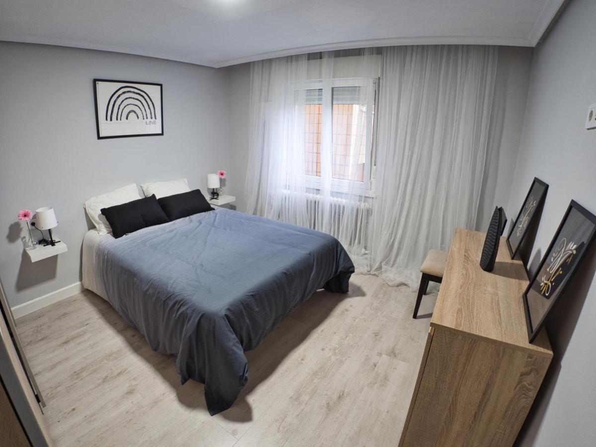 Bonito Piso Villafria Oviédo Exterior foto