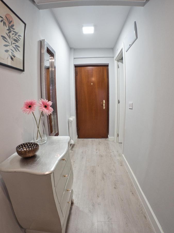 Bonito Piso Villafria Oviédo Exterior foto