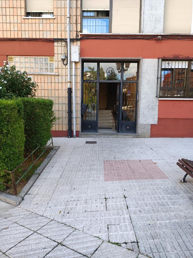 Bonito Piso Villafria Oviédo Exterior foto